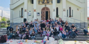 Copiii, invitați la vopsirea ouălor de Paști la Biserica „Sfinții Arhangheli Mihail și Gavril” din Baia Mare