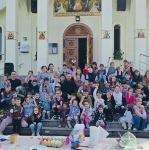 Copiii, invitați la vopsirea ouălor de Paști la Biserica „Sfinții Arhangheli Mihail și Gavril” din Baia Mare