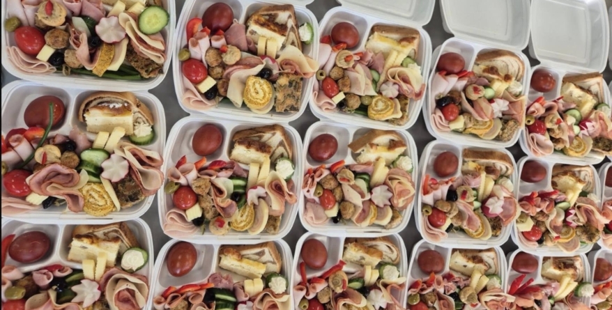 Ouă roșii, cozonac și pască pentru pacienții Spitalului de Pneumoftiziologie din Baia Mare