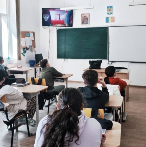 Concurs Național Catehetic: Elevii din Săcălășeni au vizionat documentarul despre cele 16 Sfinte Femei canonizate în anul 2026