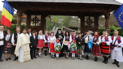 PS Părinte Iustin a târnosit biserica din incinta Muzeului Satului Baia Mare
