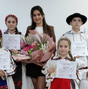 Micii artiști ai Casei de Cultură „Vasile Grigore Latiș” Târgu Lăpuș, pe podium la Concursul Interjudețean „Muzica Pentru Toți”