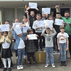 Șah: Copiii de la Asociația Culturală Sub Stejar din Târgu Lăpuș, rezultate remarcabile la „Cupa Ep. Dr. Alexandru Rusu”