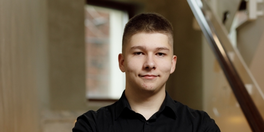 Raul Cosmin Perhaița de la Liceul „Petru Rareș” Târgu Lăpuș, triplă calificare la olimpiadele naționale și medalie de bronz la Olimpiada de Inteligență Artificială