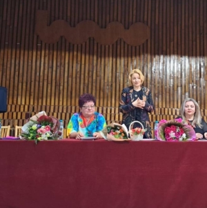 Lucia Ileana Pop a lansat „Povestea celor două nuci prietene”, un volum dedicat copiilor