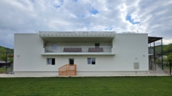 Lucrările continuă la baza sportivă din Băița