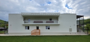 Lucrările continuă la baza sportivă din Băița