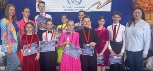 Sportivii Clubului DanceLight Studio Baia Mare au reușit zece finale și șase podiumuri la IDance Academy Festival