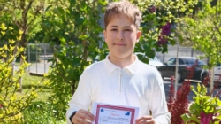 Premiu pentru un elev al Școlii Gimnaziale „Alexandru Ioan Cuza” Baia Mare la Concursul „SPEAK OUT”