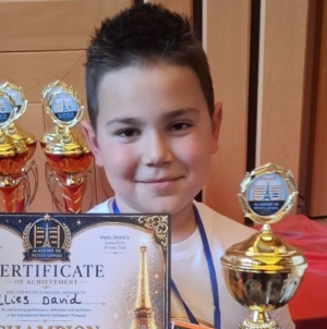 David Ilieș de la Școala „Nicolae Iorga” Baia Mare, campion la Olimpiada Internațională de Aritmetică Mentală din Paris