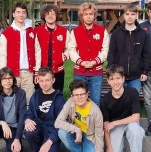 Șase medalii de aur pentru România la un concurs internațional de informatică