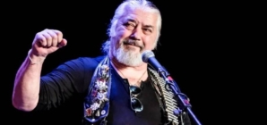 19 aprilie 1947, s-a născut Nicu Covaci