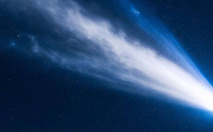 O cometă rară traversează cerul: fenomenul care apare o dată la 170.000 de ani