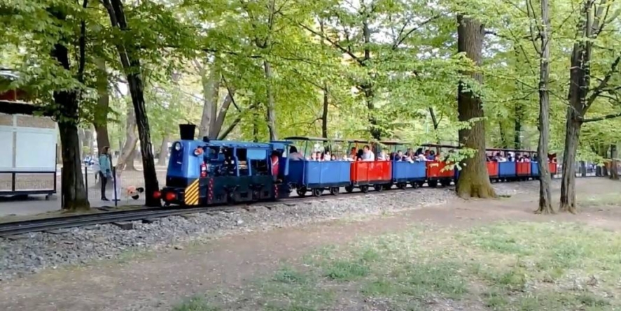 Trenulețul din Parcul Regina Maria are o locomotivă nouă