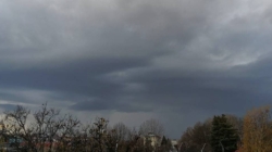 Avertizare ANM: frig, ploi și ninsori la munte până pe 2 mai