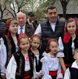 George Simion și-a petrercut a doua zi de Paști în Maramureș