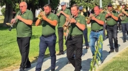 Defilare și muzică de 1 Mai la Baia Sprie