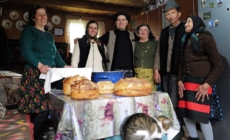 Tradițiile pascale din Maramureș, surprinse într-un nou episod „Cu Denis prin Maramureș”
