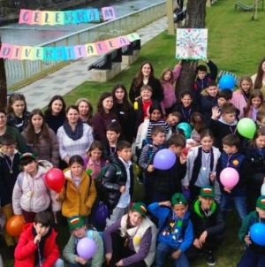 „Celebrăm diversitatea” – lecția respectului intercultural la Hub-ul Învățătorilor din Baia Mare