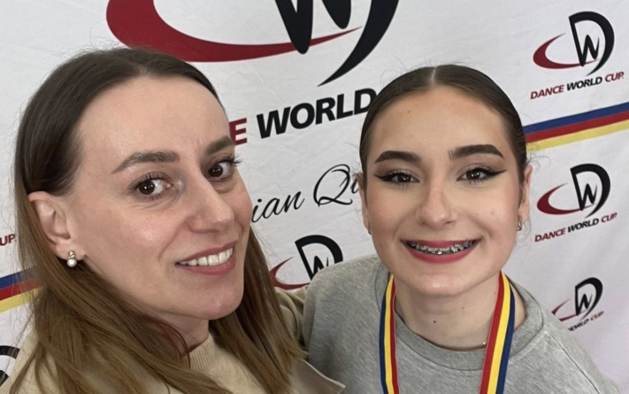 Sportiva Aniela Achim de la Rivulus Dance Baia Mare a cucerit prima treaptă a podiumului la competiția Dance World Cup Romania 2026