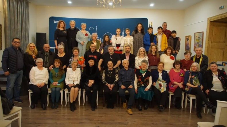 Expoziția „Salon de primăvară” reunește lucrări ale membrilor Asociației Artiștilor Plastici „Alexandru Șainelic”, la Baia Sprie