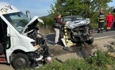 Accident cu un microbuz și un autoturism la ieșirea din Baia Sprie. Zece persoane transportate la spital