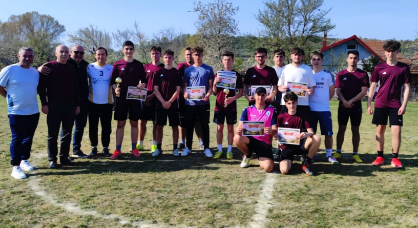 Inaugurarea noului teren de fotbal din Ciolt a fost marcată printr-un eveniment festiv