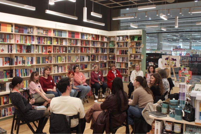 Clubul de carte revine cu o nouă întâlnire dedicată bestsellerului „Scafandrul și fluturele”, la Cărturești Baia Mare