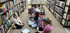 La joacă la bibliotecă