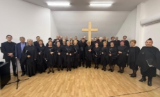 Vârstnicii de la Centrul CASPEV Baia Mare au avut parte de un concert înălțător de pricesne, în pragul Sărbătorilor Pascale