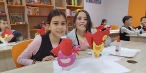 Copiii de la Școala Gimnazială „Nichita Stănescu” Baia Mare au participat la un atelier de creație, la Centrul Rivulus Pueris