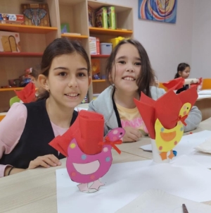 Copiii de la Școala Gimnazială „Nichita Stănescu” Baia Mare au participat la un atelier de creație, la Centrul Rivulus Pueris