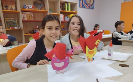 Copiii de la Școala Gimnazială „Nichita Stănescu” Baia Mare au participat la un atelier de creație, la Centrul Rivulus Pueris