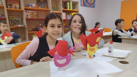 Copiii de la Școala Gimnazială „Nichita Stănescu” Baia Mare au participat la un atelier de creație, la Centrul Rivulus Pueris