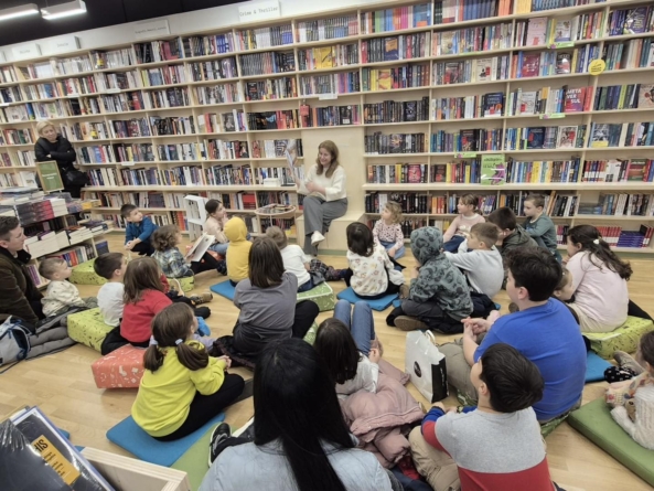 Atelierul de lectură pentru copii „Cum să crești un cititor” revine cu cea de-a 19-a ediție, la Cărturești Baia Mare