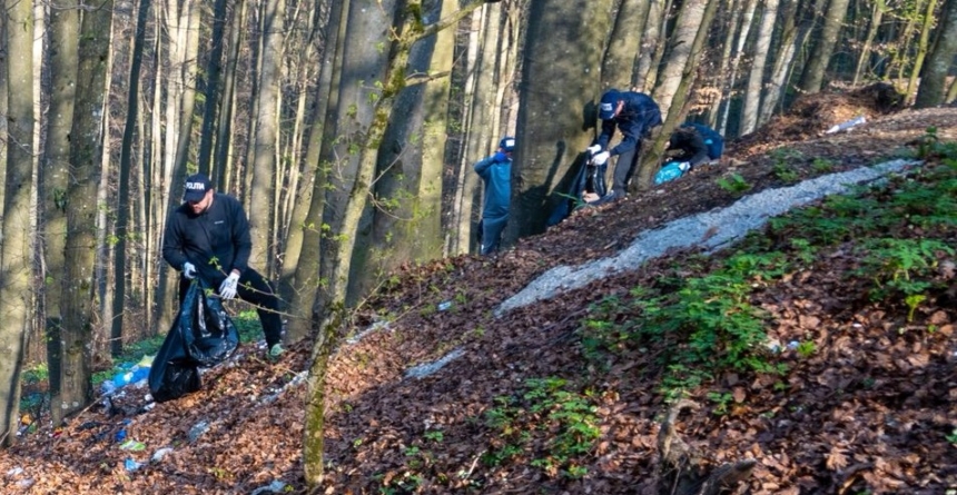 Și polițiștii s-au alăturat campaniei „Maramureș curat”