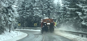 Primăvară cu zăpadă pe DN 18, în Pasul Prislop