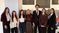 Elevi de la Colegiul Național „Dragoș Vodă” Sighetu Marmației, calificați la etapa națională a Olimpiadei de Dezbateri „Tinerii dezbat”
