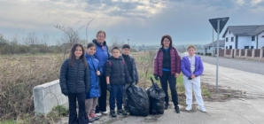 Campania „Maramureș curat” a reunit elevi, cadre didactice și cetățeni, în cadrul acțiunilor de ecologizare a comunei Fărcașa