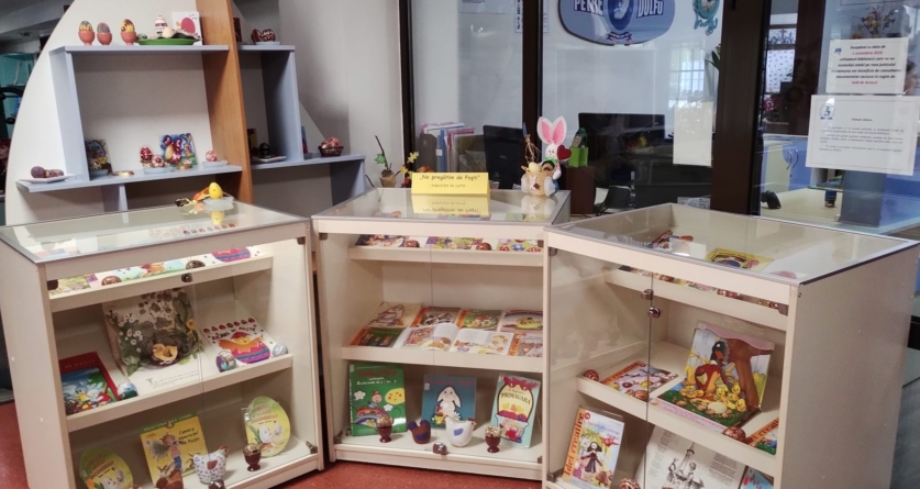 Expoziție de Paște la Biblioteca Județeană