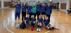 Echipa feminină de volei de la Colegiul „Gheorghe Șincai”, campioană zonală în cadrul Olimpiadei Sportului Școlar