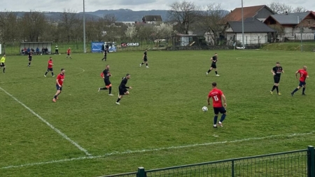 În weekend se dă startul în play-out-ul Ligii 4. În play-off se va juca etapa a 3-a