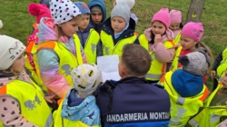 Copii la vânătoare de comori cu jandarmii montani