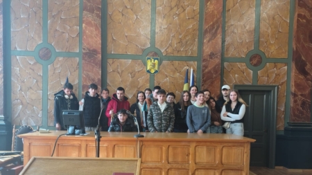 Copiii din Casele de Tip Familial din Sighetu Marmației, în vizită la Judecătorie