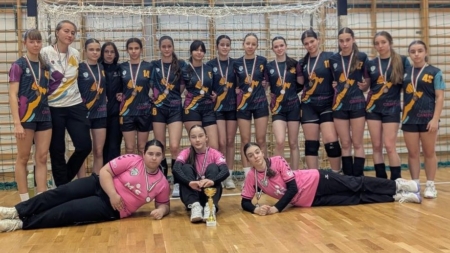 Junioarele de la Fabrica de Campioni, ultimele pregătiri pentru turneele semifinale