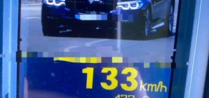 Prins conducând prin Ariniș cu 133 km/h