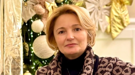 Autoarea Lucia Ileana Pop vă invită la lansarea volumului de povești și povestiri pentru copii intitulat „Povestea celor două nuci prietene”