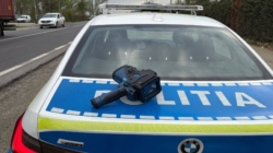 Zeci de mașini trase pe dreapta. S-au dat amenzi și s-au reținut certificate de înmatriculare