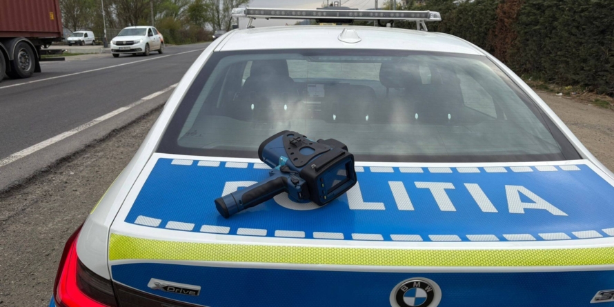 Zeci de mașini trase pe dreapta. S-au dat amenzi și s-au reținut certificate de înmatriculare