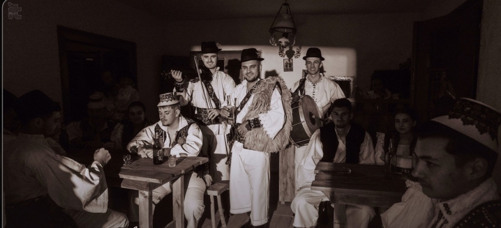 Frații Chindriș au lansat horea „Fost-am om întâi în sat”